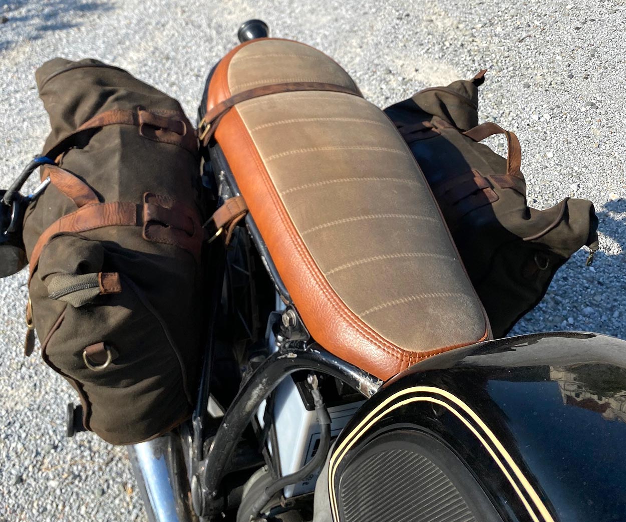 Saddlebags installation on BMW R75.