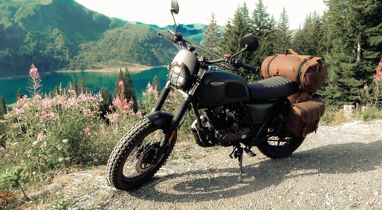 Luggage for scrambler Brixton.