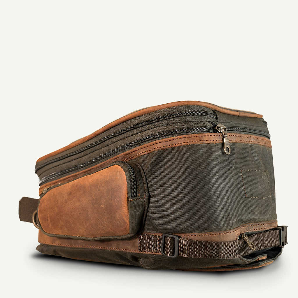 Large magnetic moto tank bag.