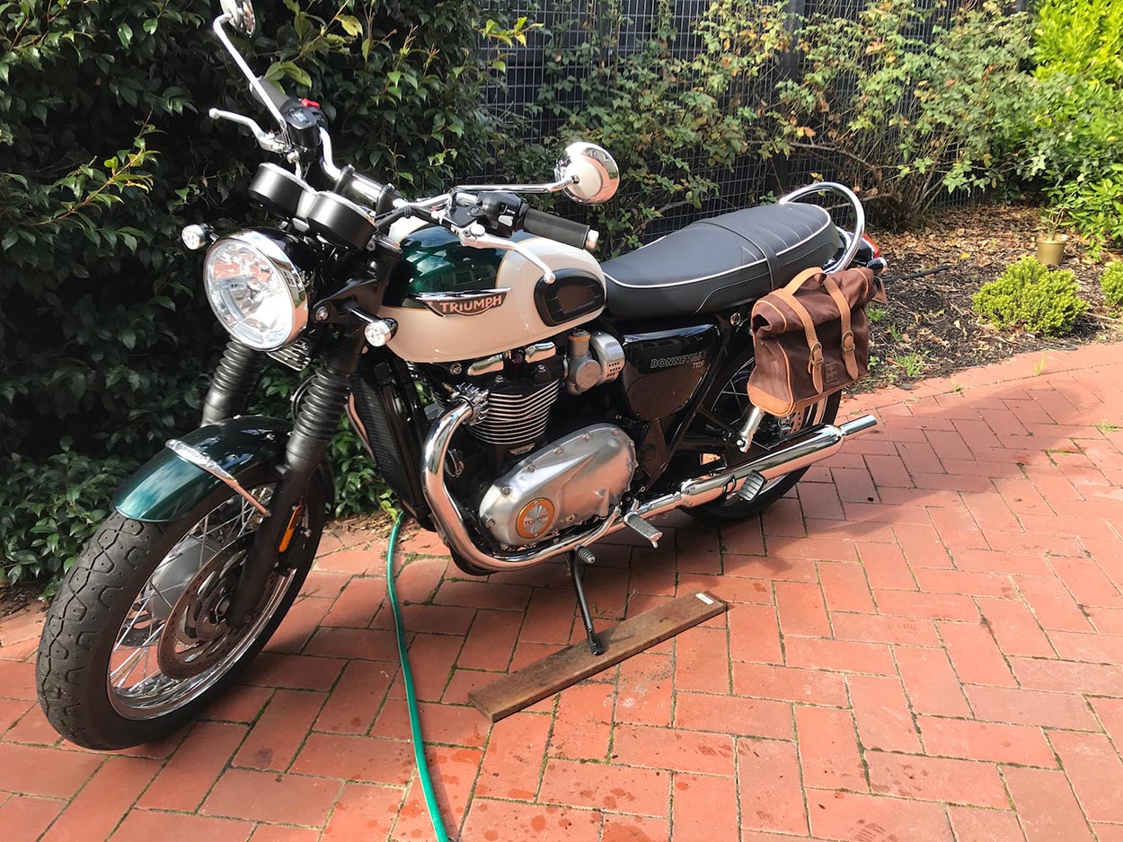 Green Bonneville with Saddlebag.