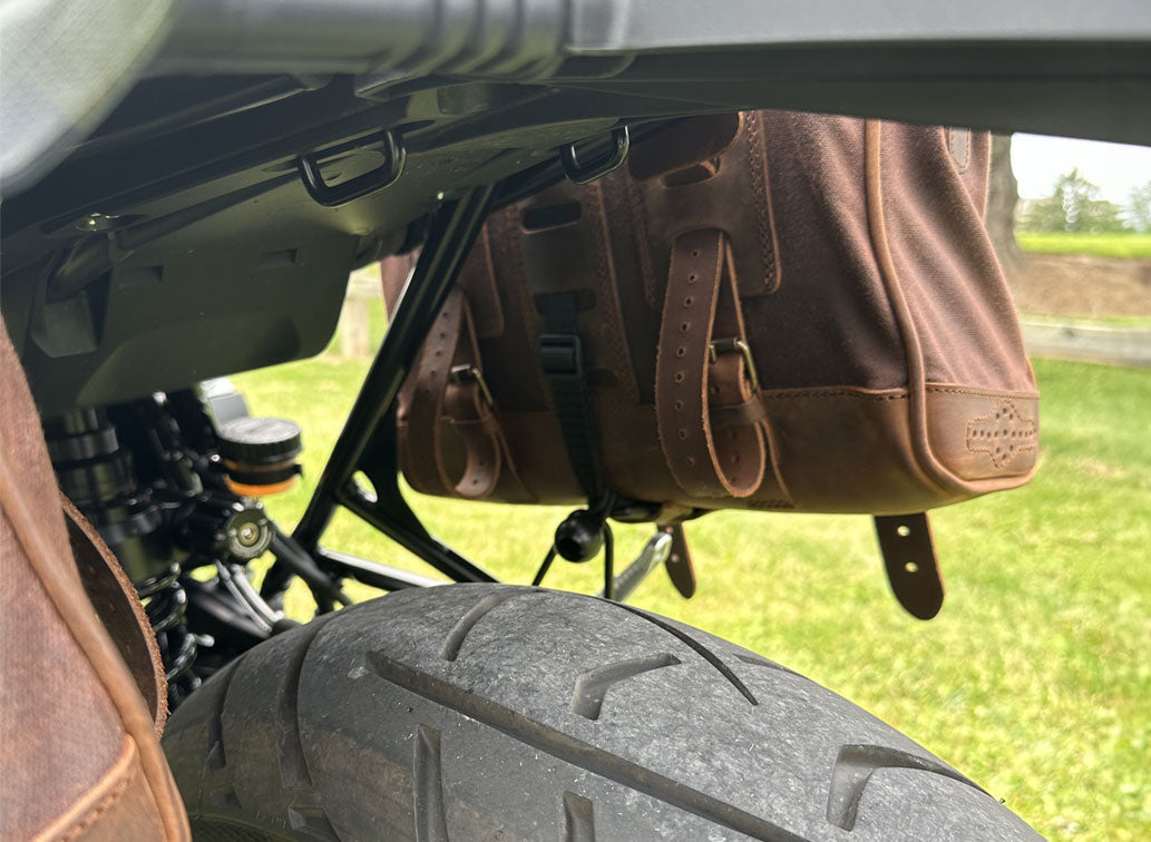 How to mount soft saddlebags on BMW Rnine9T.