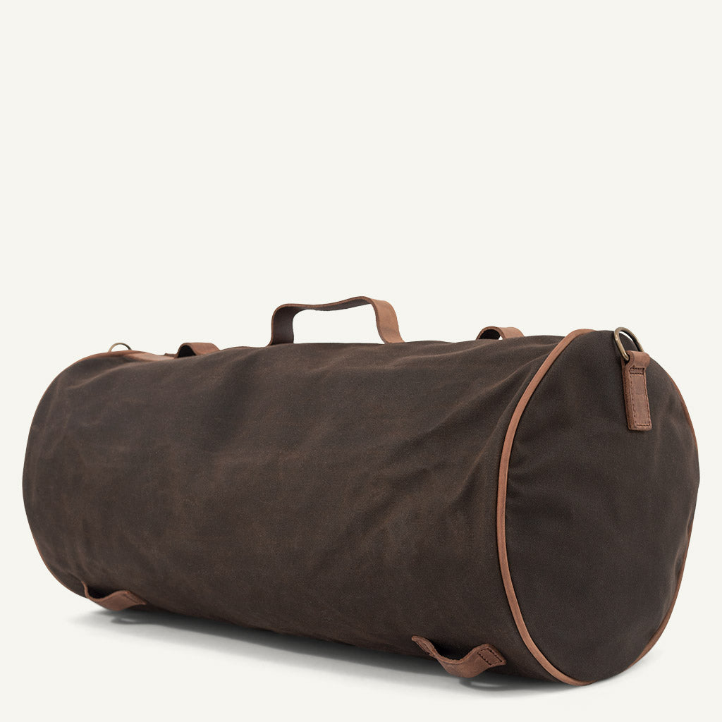 LARGE TRAVELER
