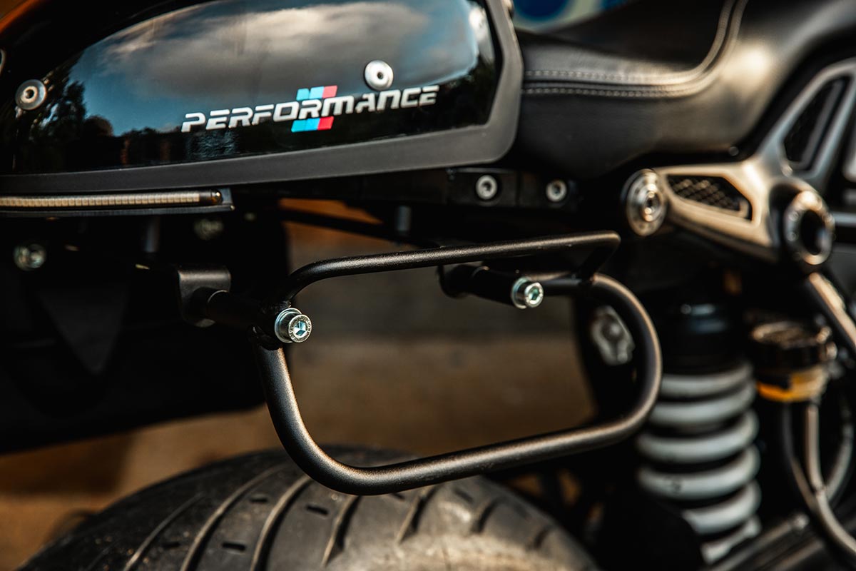 Saddlebag frame for BMW R9T.