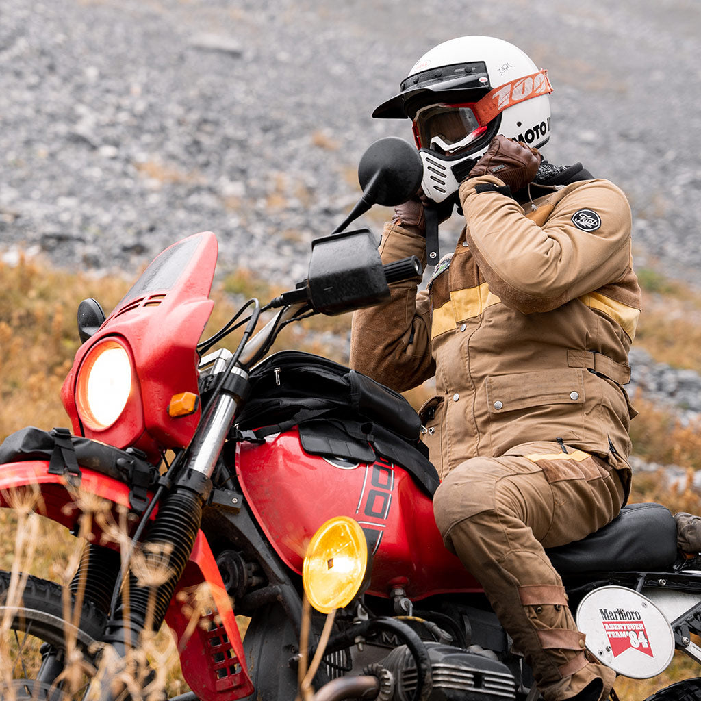 Black magnetic moto tank bag.